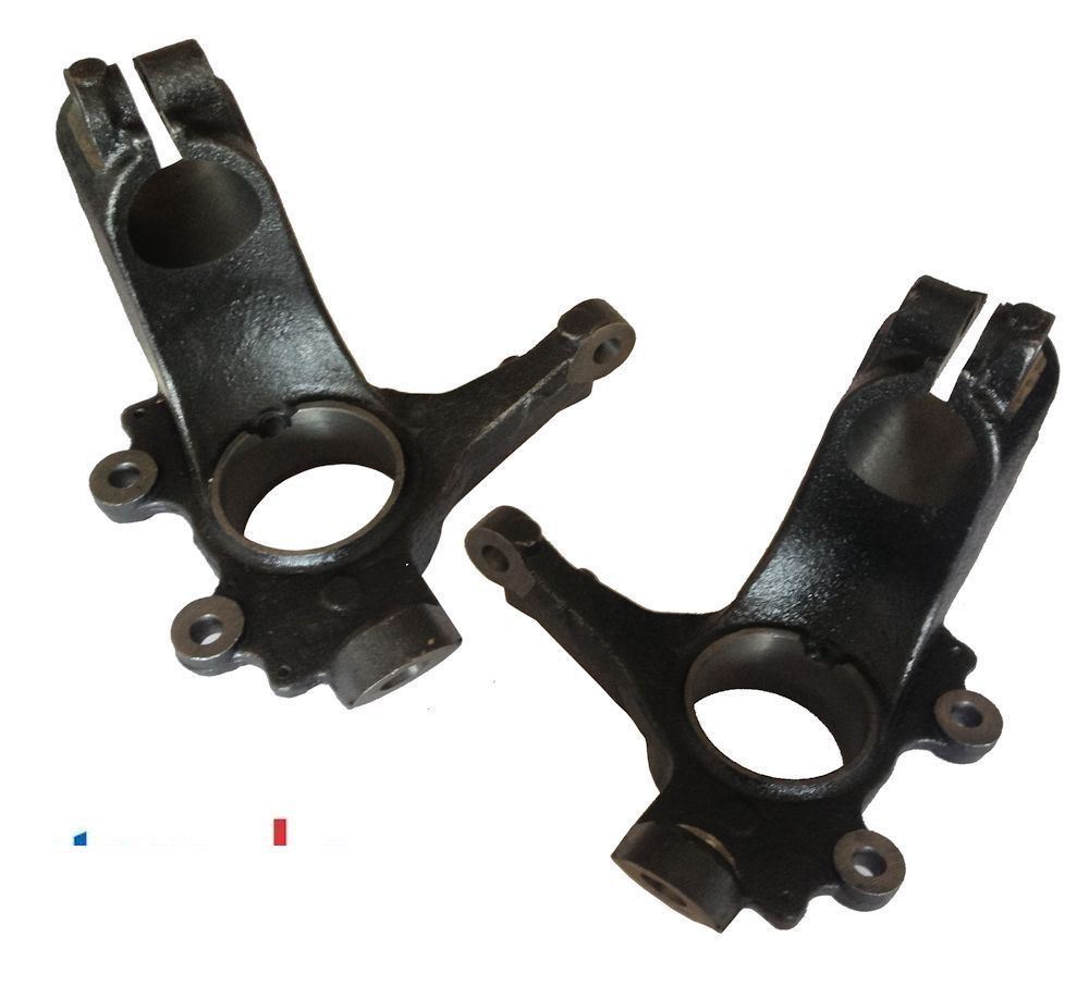 FORD FOCUS FRONT PAIR OF HUB KNUCKLES 2003 TO 2008 ON MODELS 1420863