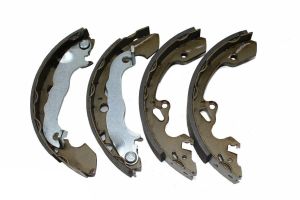 REAR BRAKE SHOES FOR FORD FOCUS 1998-2005 1.4 1.6 1.8 1998-2004 1121669